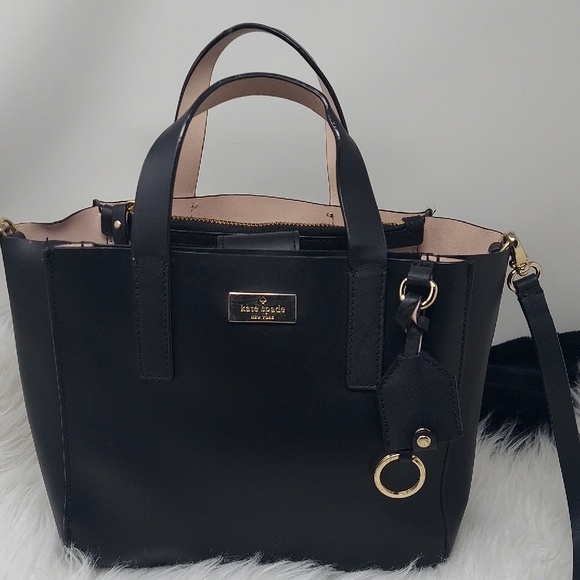 kate spade Handbags - Kate Spade Putnam Drive Anissa Tote With Crossbody Straps And Bag Charm